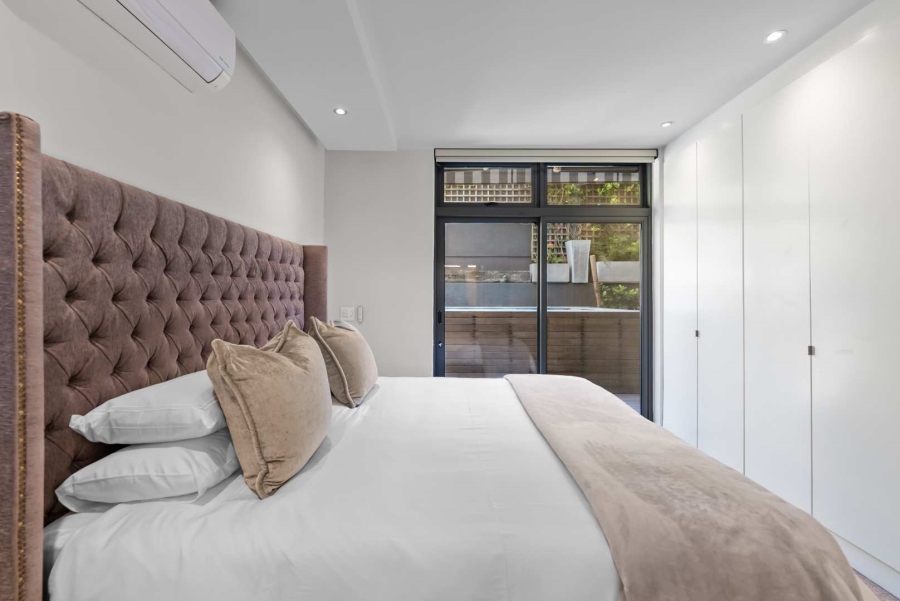 2 Bedroom Property for Sale in Green Point Western Cape